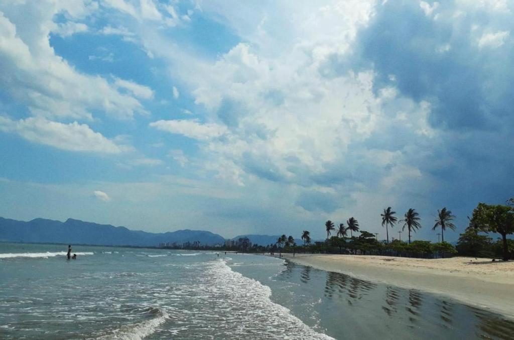Casa inteira para temporada Villa Caraguatatuba Bagian luar foto